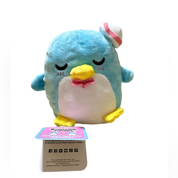 TeeTurtle™ Hello Kitty® And Friends Reversible Tuxedo Sam NWT - Picture 4 of 7